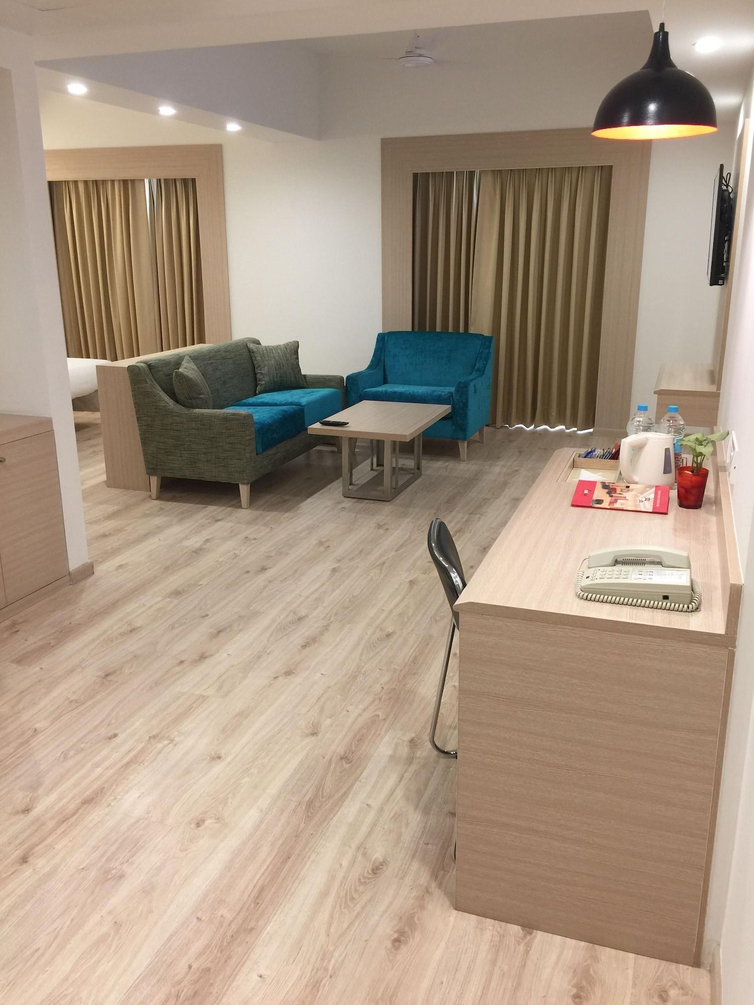 Red Fox By Lemon Tree Hotels, Sector 60, Gurugram Gurgaon Exterior foto
