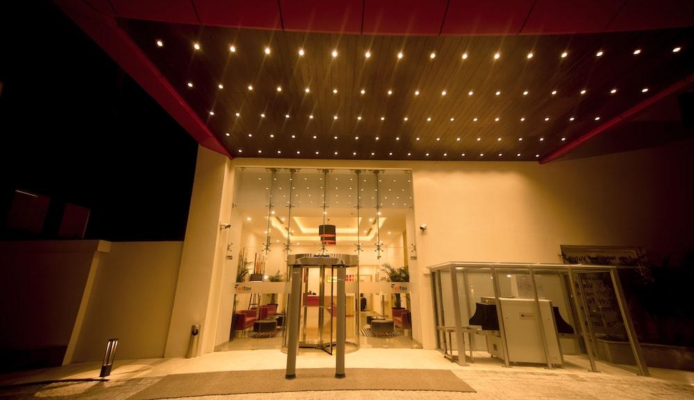 Red Fox By Lemon Tree Hotels, Sector 60, Gurugram Gurgaon Exterior foto